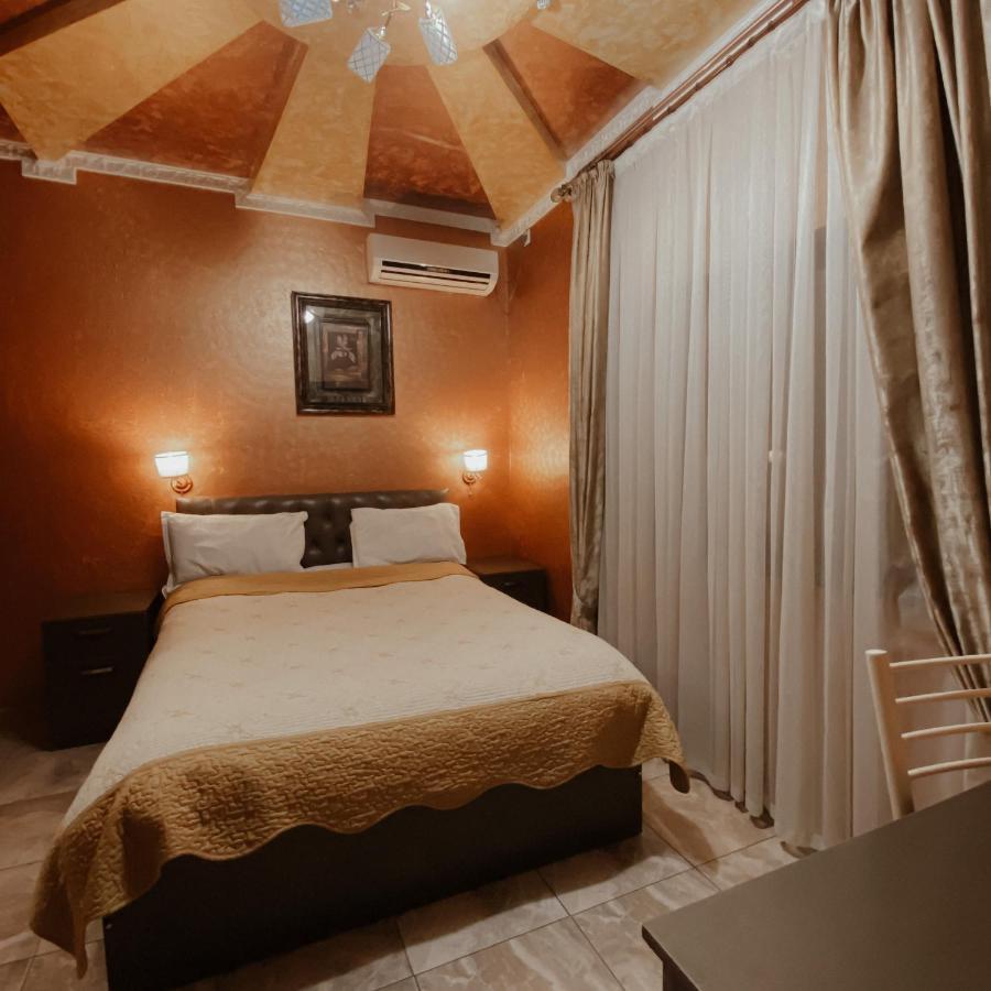 Galeon Hotel Бішкек Екстер'єр фото